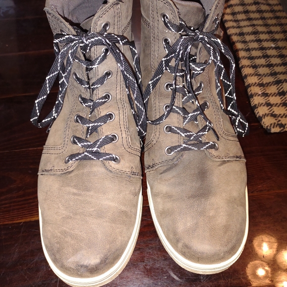 Harley Davidson sneaker/boots - Picture 3 of 5